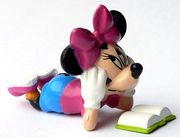 RK - Mickey and Friends - Minnie mit Buch - zum Schließen ins Bild klicken