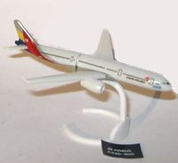 2013 Airbus 330-300 - Asiana Airlines - zum Schließen ins Bild klicken