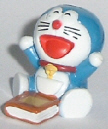 2004 Doraemon - Figur 4 - zum Schließen ins Bild klicken