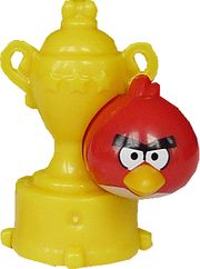 2015 Angry Birds - Red mit Pokal - zum Schließen ins Bild klicken