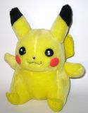 Pikachu - Plüschfigur 22 cm - zum Schließen ins Bild klicken