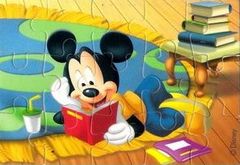 RK - Mickey Mouse 2004 - Im Haus - Puzzle u.r. - zum Schließen ins Bild klicken