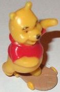 Zaini Pooh 3 - Pooh mit Skateboard - zum Schließen ins Bild klicken